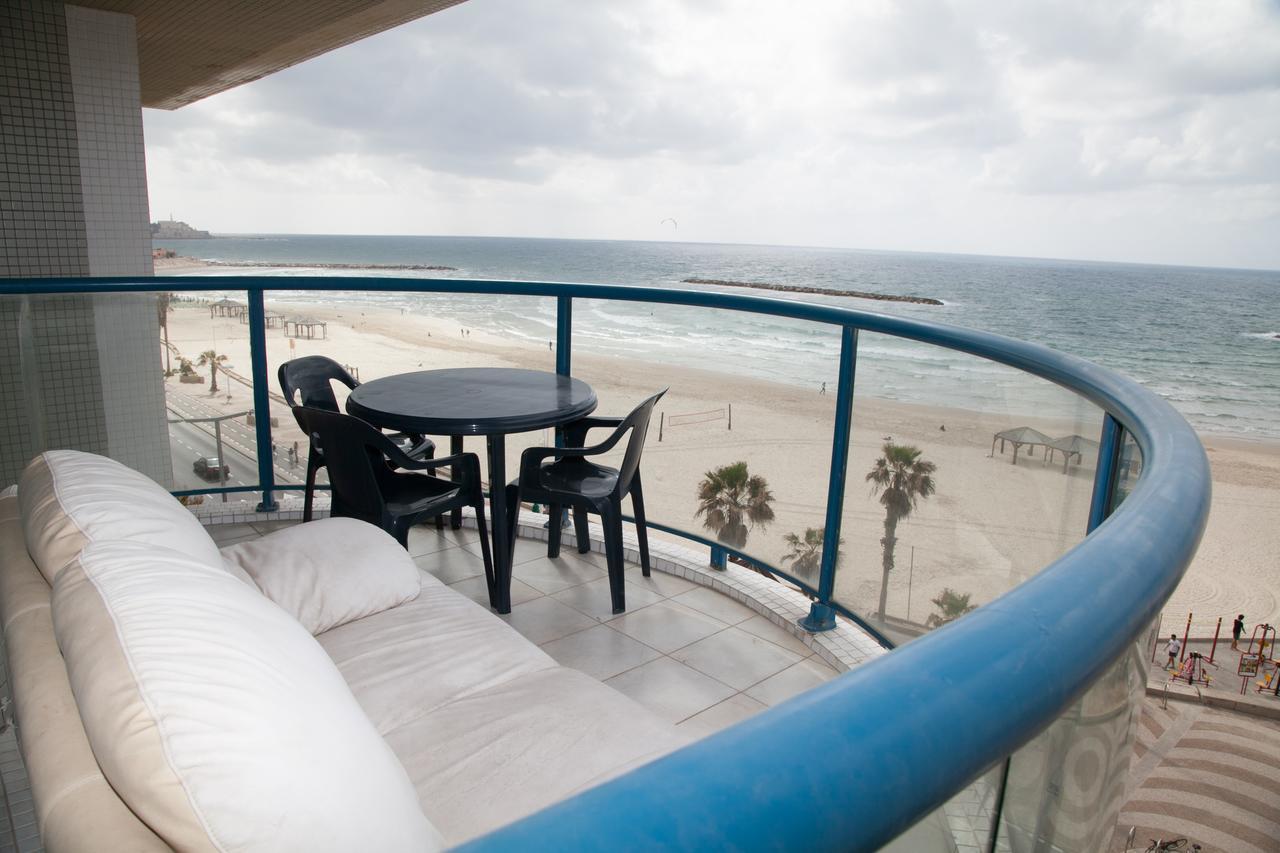 M Sea Suites - By The Beach Tel Aviv Ngoại thất bức ảnh