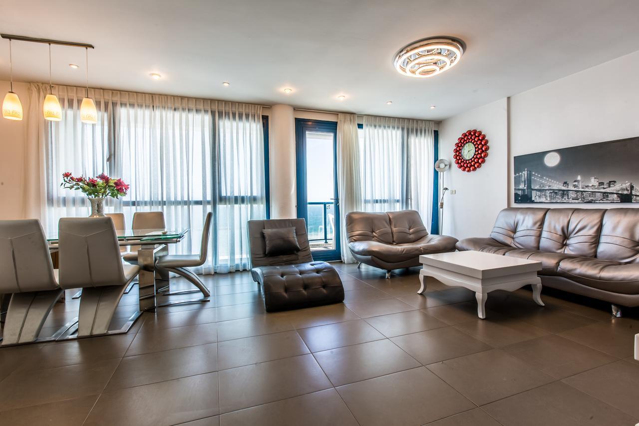 M Sea Suites - By The Beach Tel Aviv Ngoại thất bức ảnh