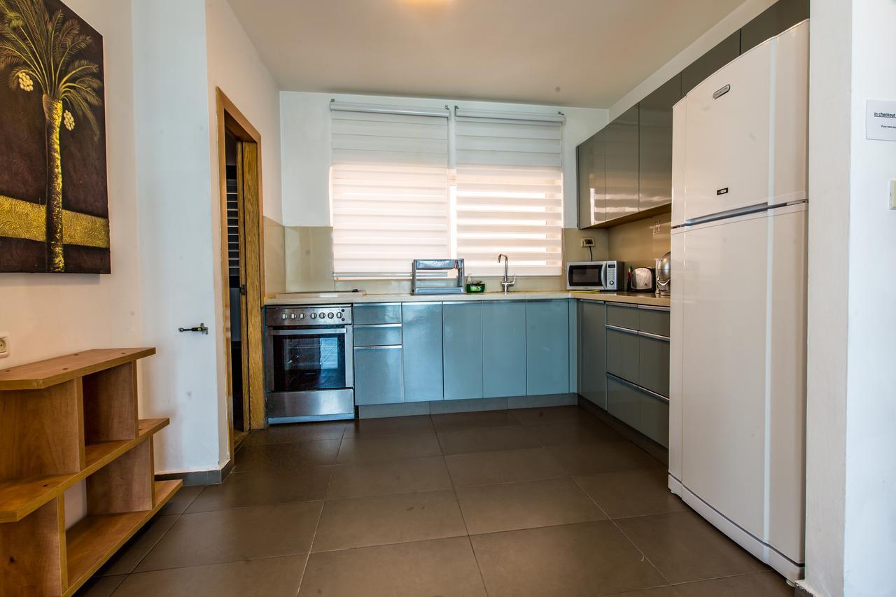 M Sea Suites - By The Beach Tel Aviv Ngoại thất bức ảnh