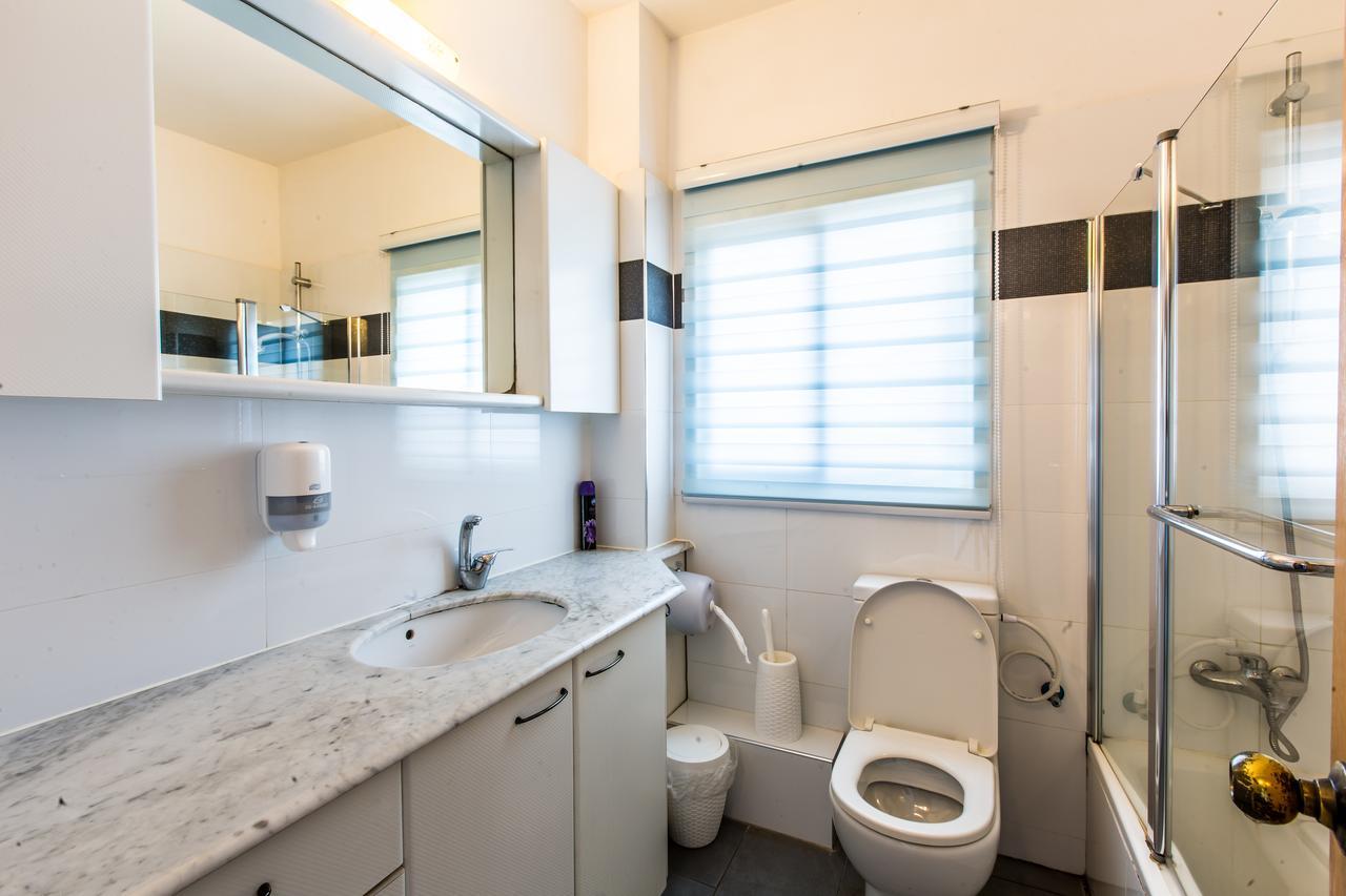 M Sea Suites - By The Beach Tel Aviv Ngoại thất bức ảnh